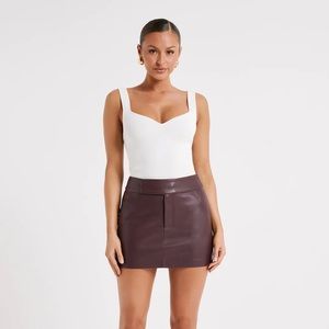 Meshki Amoura Sweetheart Neckline Long Line Tank Top Sleeveless White Medium